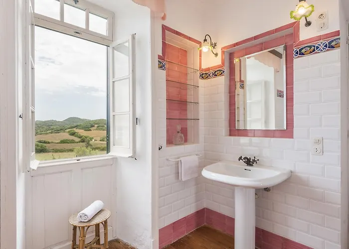 Biniarroga Nou فيلة ماهون