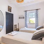 Biniarroga Nou Βίλα Μαό
